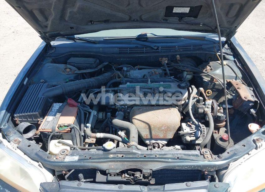 Photo 10 of 2000 Honda Accord 2.3 LX (VIN 1HGCG3268YA023870)