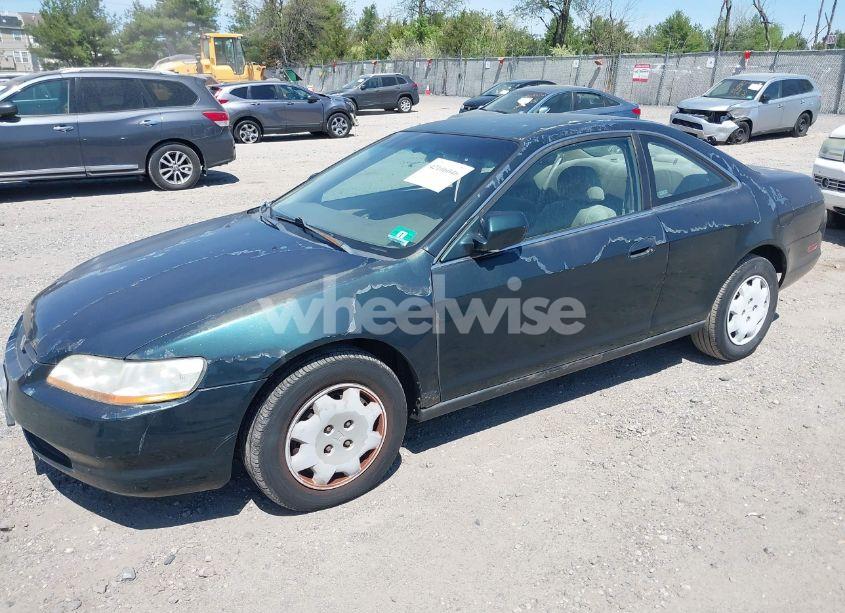 Photo 2 of 2000 Honda Accord 2.3 LX (VIN 1HGCG3268YA023870)