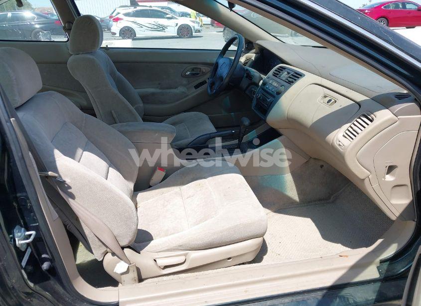 Photo 8 of 2000 Honda Accord 2.3 EX (VIN 1HGCG3270YA025749)
