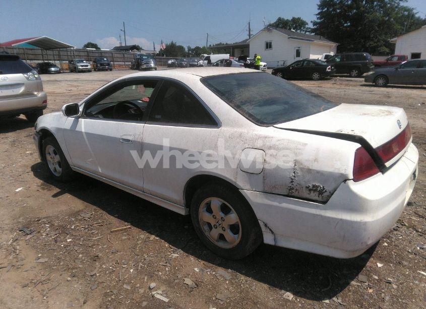 Photo 3 of 2001 Honda Accord 2.3 EX (VIN 1HGCG32711A010067)