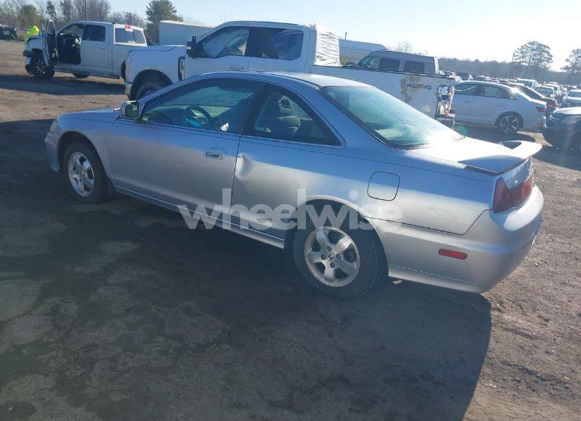 Photo 3 of 2001 Honda Accord 2.3 EX (VIN 1HGCG32731A002357)