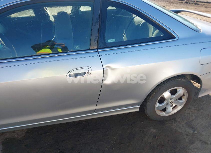 Photo 6 of 2001 Honda Accord 2.3 EX (VIN 1HGCG32731A002357)