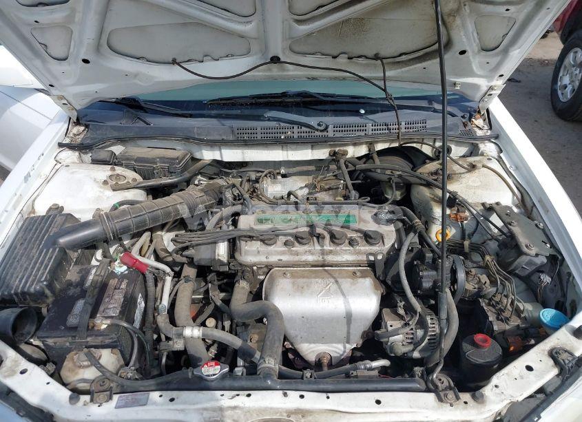 Photo 10 of 1999 Honda Accord EX (VIN 1HGCG3276XA021722)