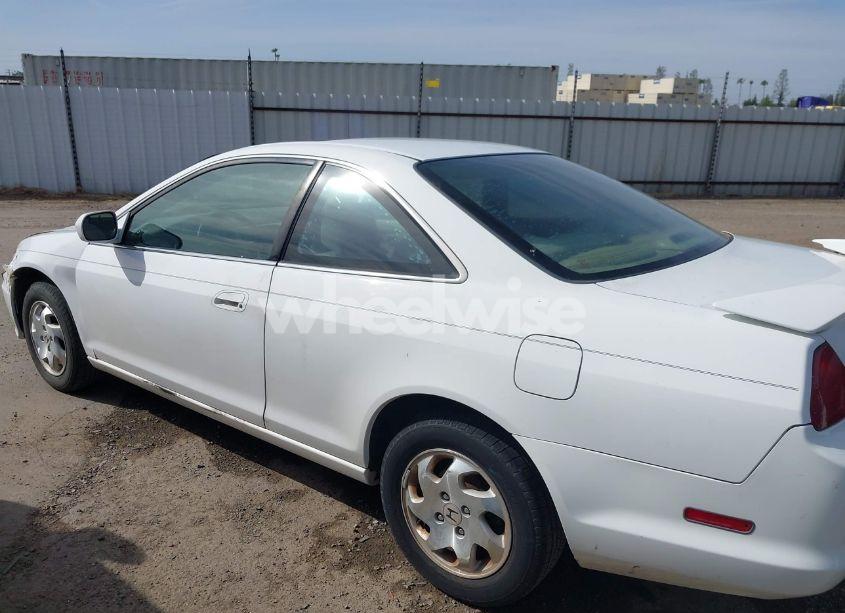 Photo 14 of 1999 Honda Accord EX (VIN 1HGCG3276XA021722)