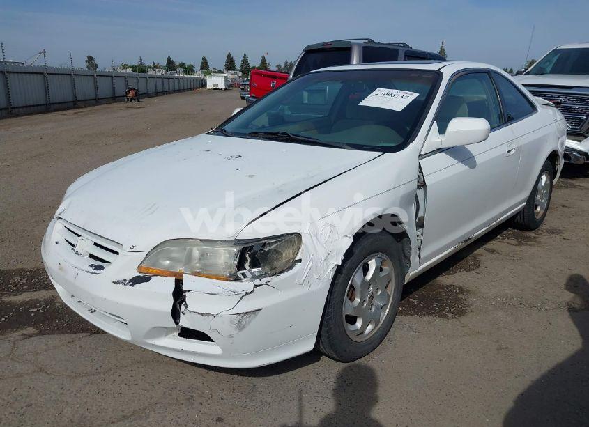 Photo 2 of 1999 Honda Accord EX (VIN 1HGCG3276XA021722)