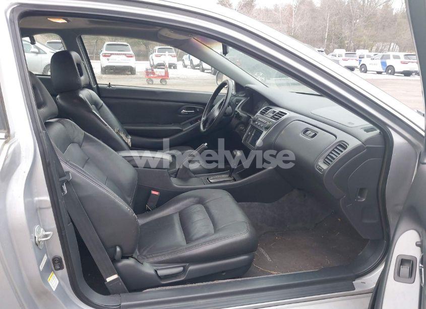 Photo 5 of 2001 Honda Accord 2.3 EX (VIN 1HGCG32771A032140)