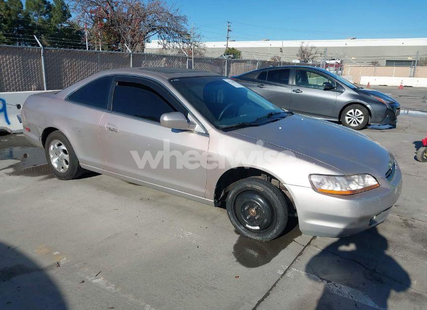 2000 Honda Accord 2.3 EX (VIN 1HGCG3277YA027627) main photo