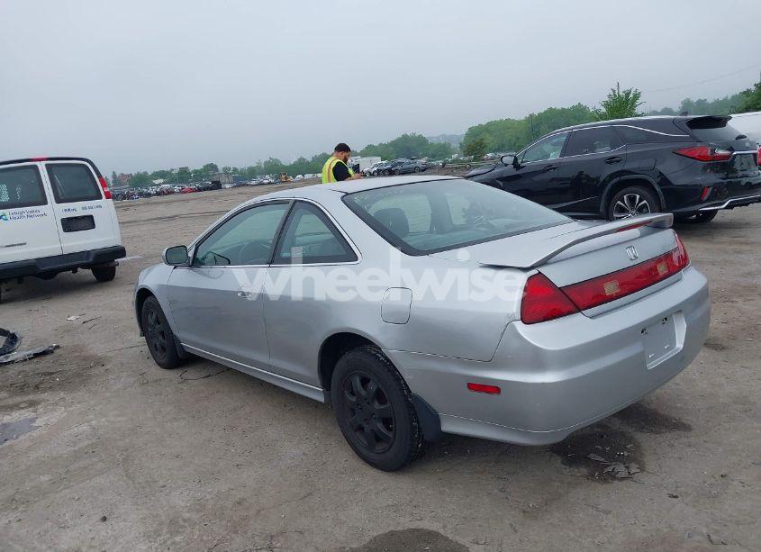 Photo 3 of 2002 Honda Accord 2.3 EX (VIN 1HGCG32782A016918)