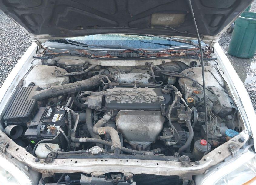 Photo 10 of 2000 Honda Accord 2.3 EX (VIN 1HGCG3278YA003417)