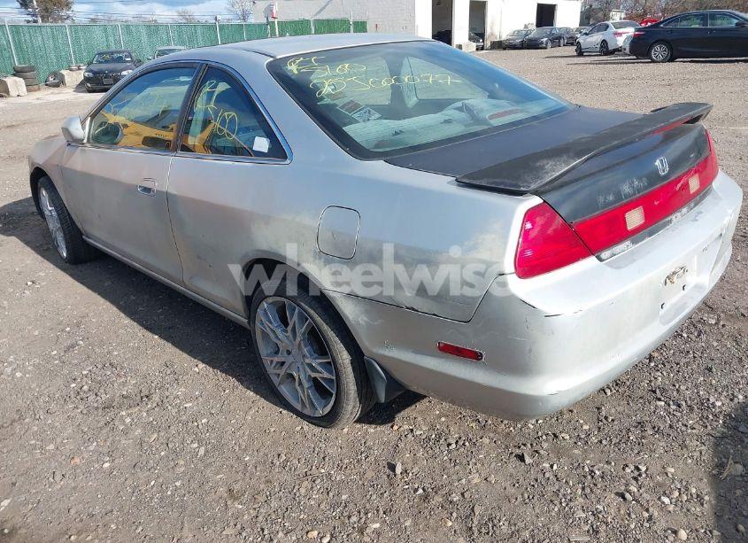 Photo 3 of 2000 Honda Accord 2.3 EX (VIN 1HGCG3278YA033663)