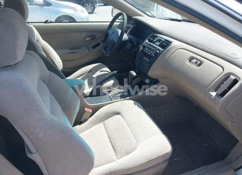 Photo 5 of 1998 Honda Accord EX (VIN 1HGCG3279WA012740)