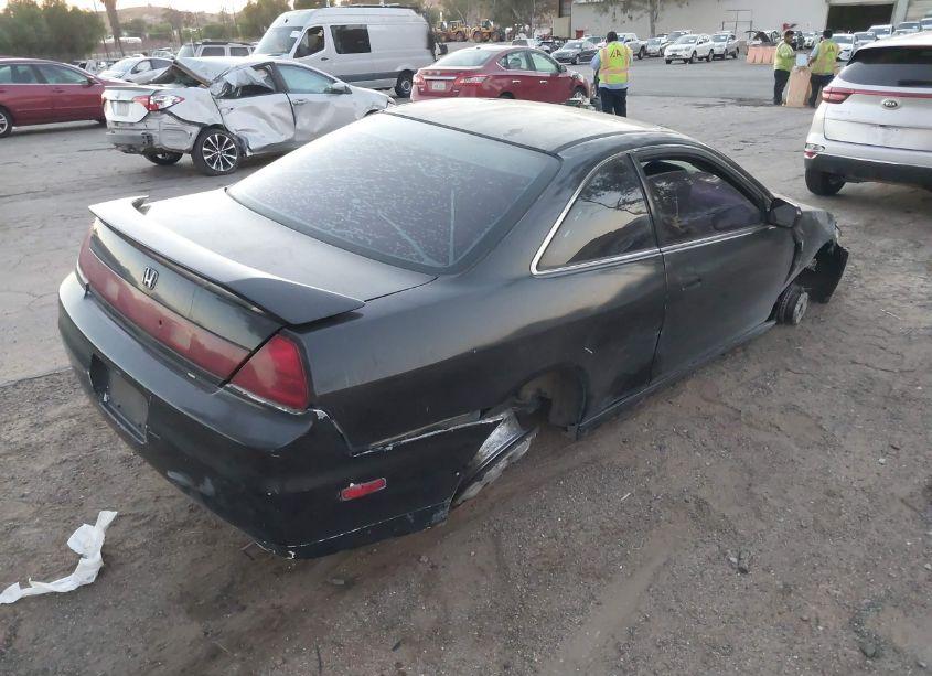 Photo 4 of 2001 Honda Accord 2.3 EX (VIN 1HGCG327X1A018653)