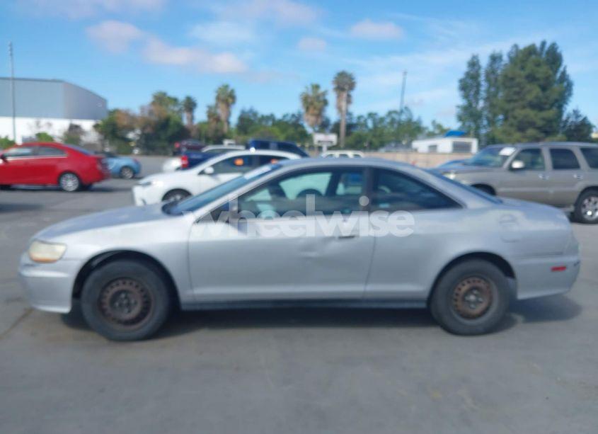 Photo 14 of 2001 Honda Accord 2.3 LX (VIN 1HGCG32911A007865)