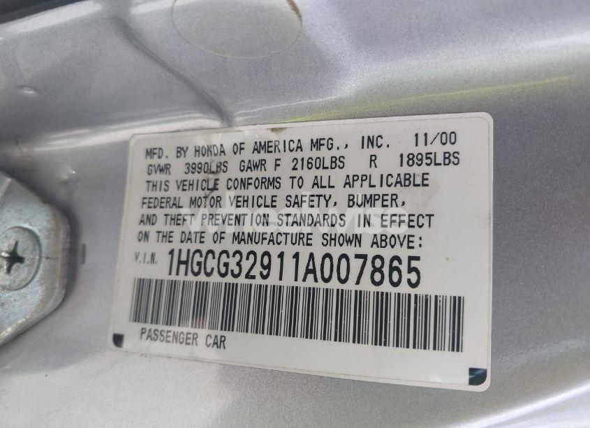 Photo 9 of 2001 Honda Accord 2.3 LX (VIN 1HGCG32911A007865)