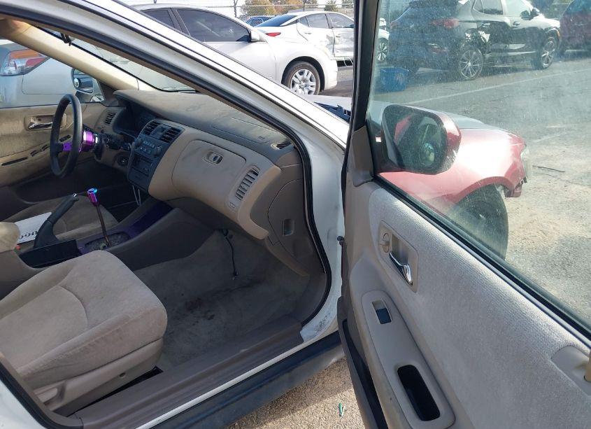 Photo 5 of 2002 Honda Accord 2.3 LX/LX (VIN 1HGCG55402A038313)