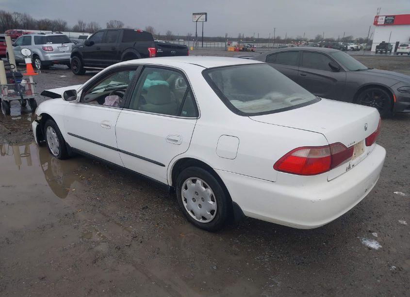 Photo 3 of 1999 Honda Accord LX (VIN 1HGCG5541XA078665)