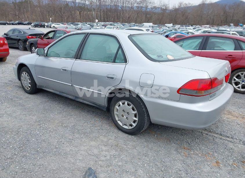 Photo 3 of 2001 Honda Accord 2.3 LX (VIN 1HGCG55441A048096)