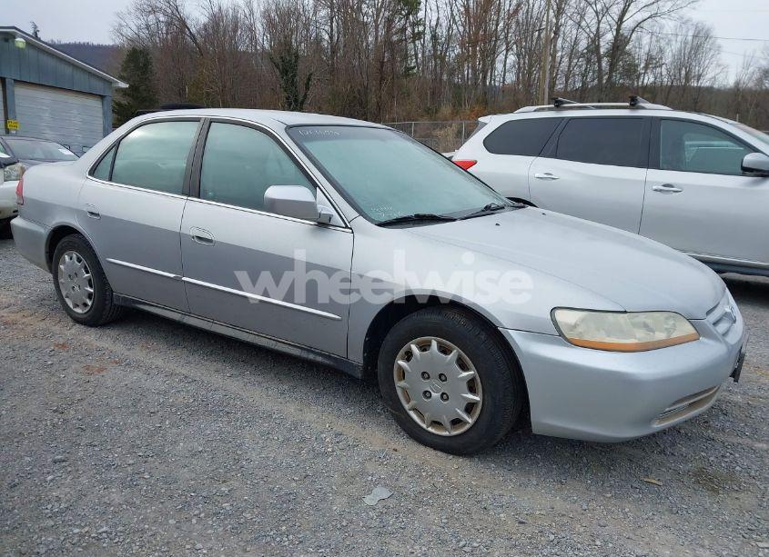 Photo 6 of 2001 Honda Accord 2.3 LX (VIN 1HGCG55441A048096)