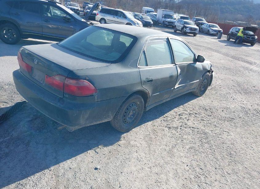 Photo 4 of 1999 Honda Accord LX (VIN 1HGCG5545XA086347)