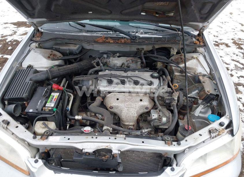 Photo 10 of 2000 Honda Accord 2.3 LX (VIN 1HGCG5547YA060043)