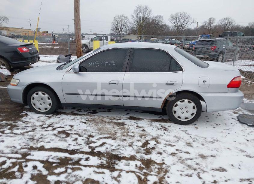 Photo 14 of 2000 Honda Accord 2.3 LX (VIN 1HGCG5547YA060043)