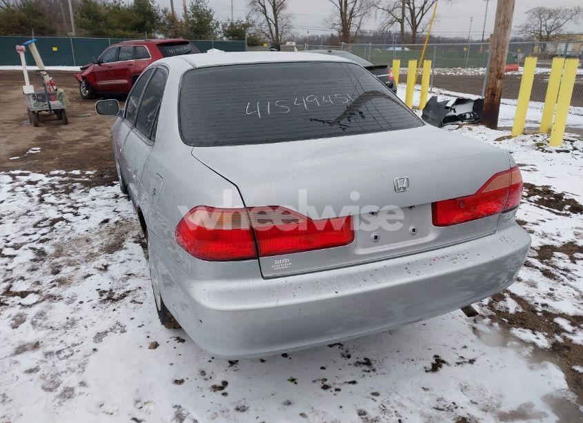 Photo 3 of 2000 Honda Accord 2.3 LX (VIN 1HGCG5547YA060043)