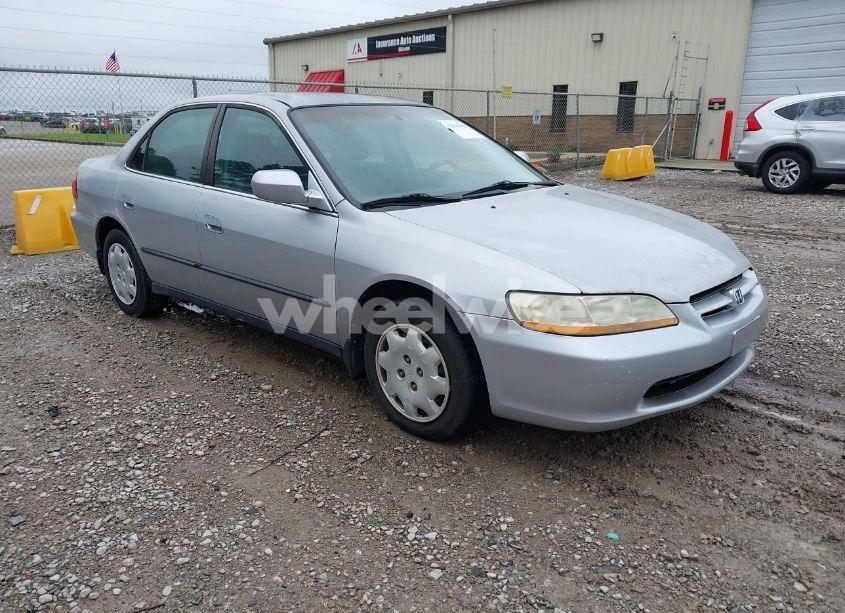 2000 Honda Accord 2.3 LX (VIN 1HGCG5548YA054204) main photo