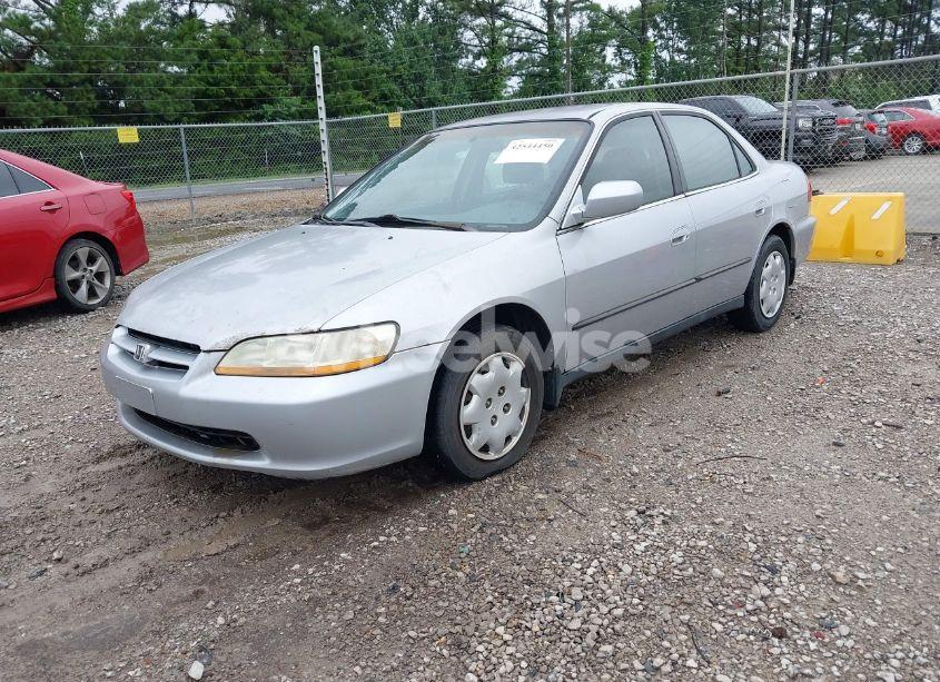 Photo 2 of 2000 Honda Accord 2.3 LX (VIN 1HGCG5548YA054204)