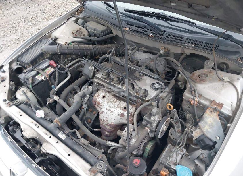 Photo 10 of 1998 Honda Accord EX (VIN 1HGCG5556WA207104)