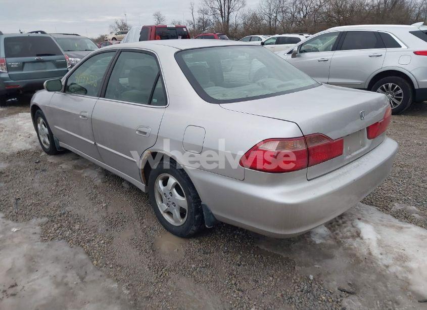 Photo 3 of 1998 Honda Accord EX (VIN 1HGCG5556WA207104)