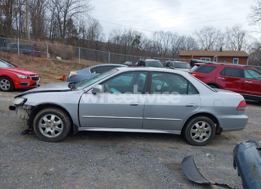 Photo 15 of 2002 Honda Accord 2.3 EX (VIN 1HGCG55652A026112)