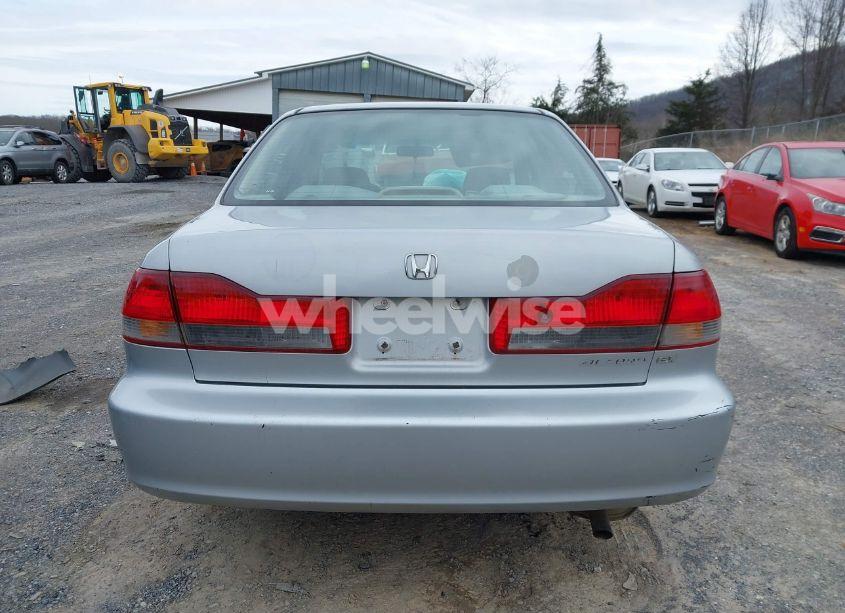 Photo 17 of 2002 Honda Accord 2.3 EX (VIN 1HGCG55652A026112)
