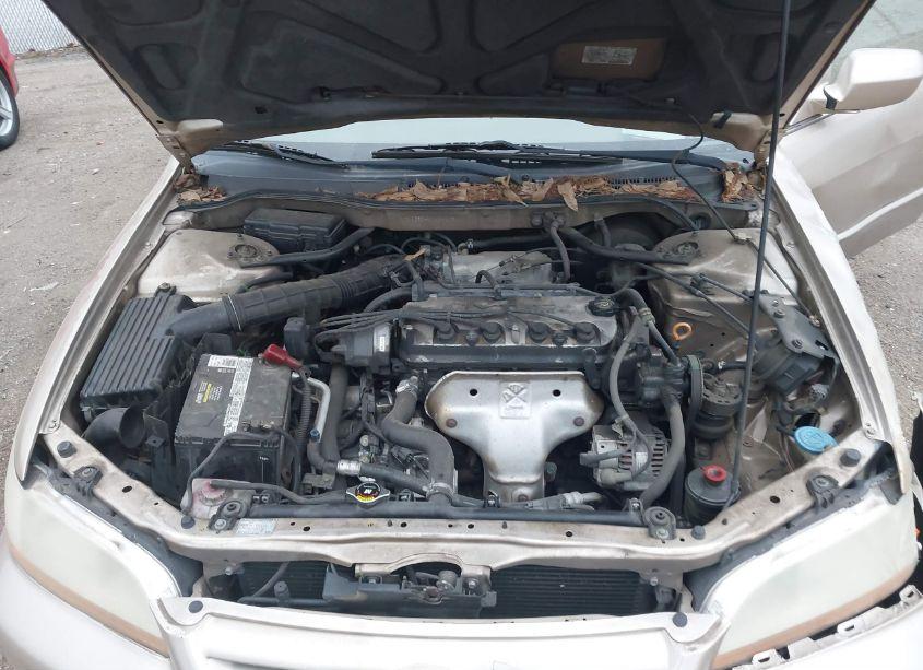 Photo 10 of 2001 Honda Accord 2.3 LX (VIN 1HGCG56401A040981)
