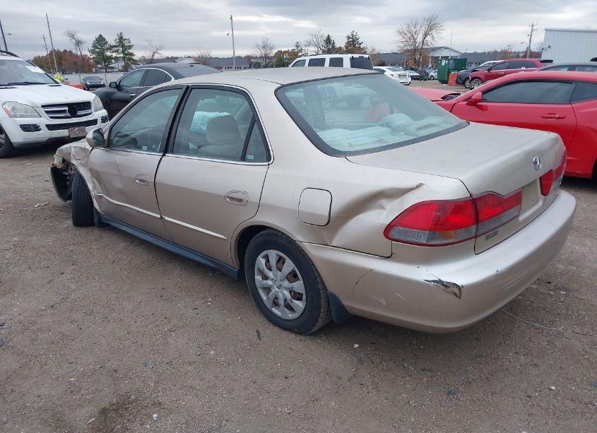 Photo 3 of 2001 Honda Accord 2.3 LX (VIN 1HGCG56401A040981)
