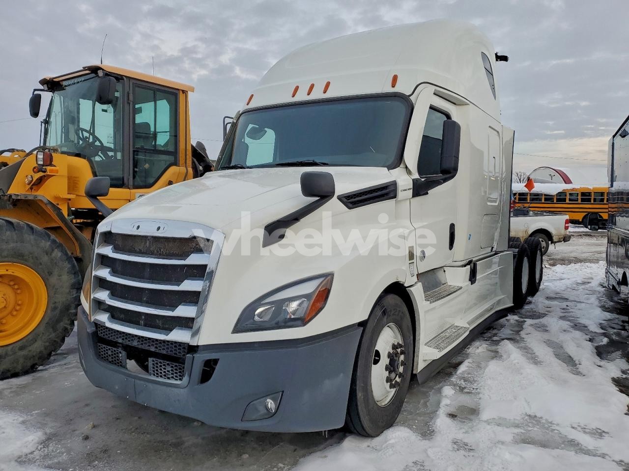 Photo 2 of 2023 FREIGHTLINER CASCADIA 126 SEMI TRUCK (VIN 1HGCG56401A098251)