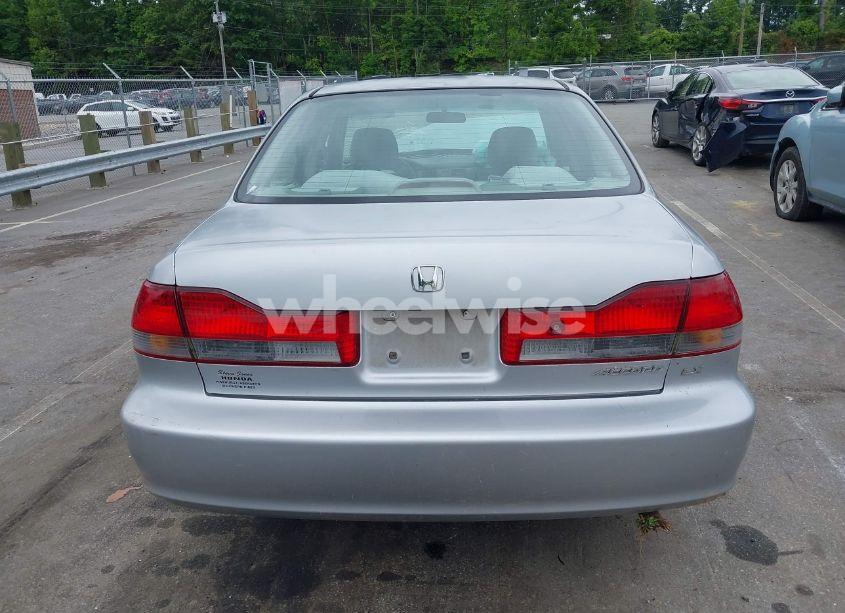 Photo 15 of 2001 Honda Accord 2.3 LX (VIN 1HGCG56401A139946)