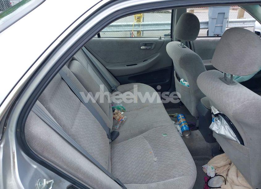 Photo 8 of 2001 Honda Accord 2.3 LX (VIN 1HGCG56401A139946)