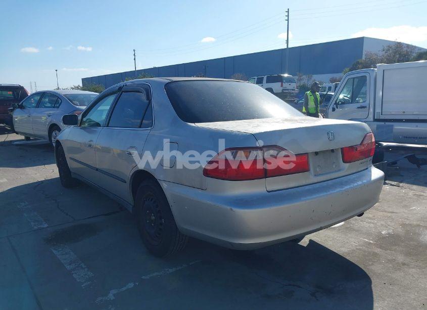 Photo 3 of 1998 Honda Accord LX (VIN 1HGCG5640WA024254)