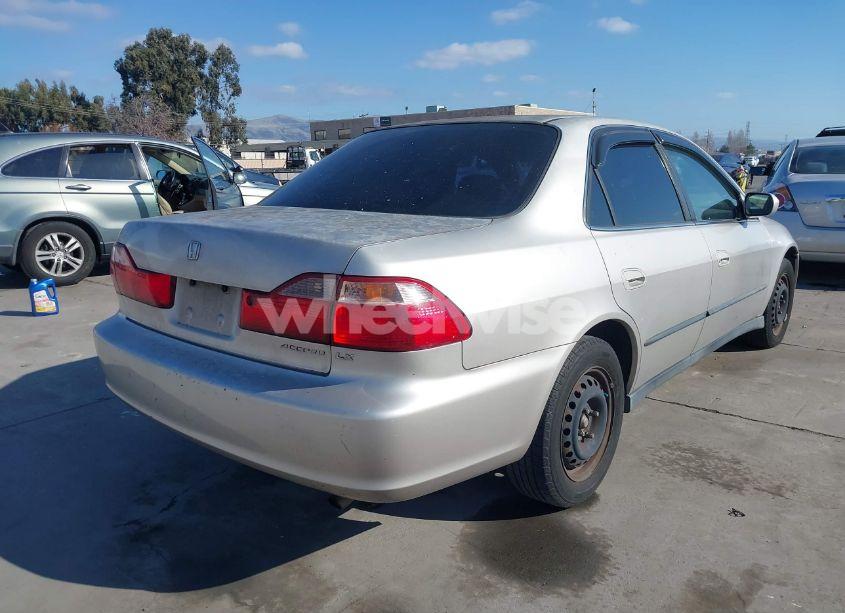 Photo 4 of 1998 Honda Accord LX (VIN 1HGCG5640WA024254)