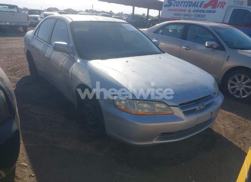 1998 Honda Accord LX (VIN 1HGCG5640WA050711) main photo