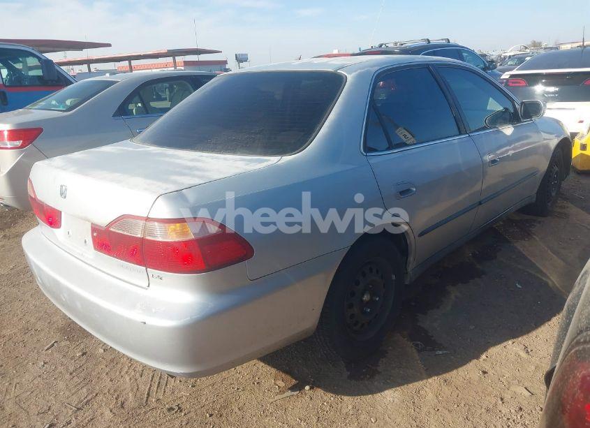 Photo 4 of 1998 Honda Accord LX (VIN 1HGCG5640WA050711)