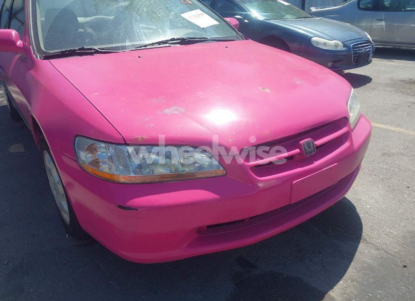 Photo 6 of 1998 Honda Accord LX (VIN 1HGCG5640WA057156)