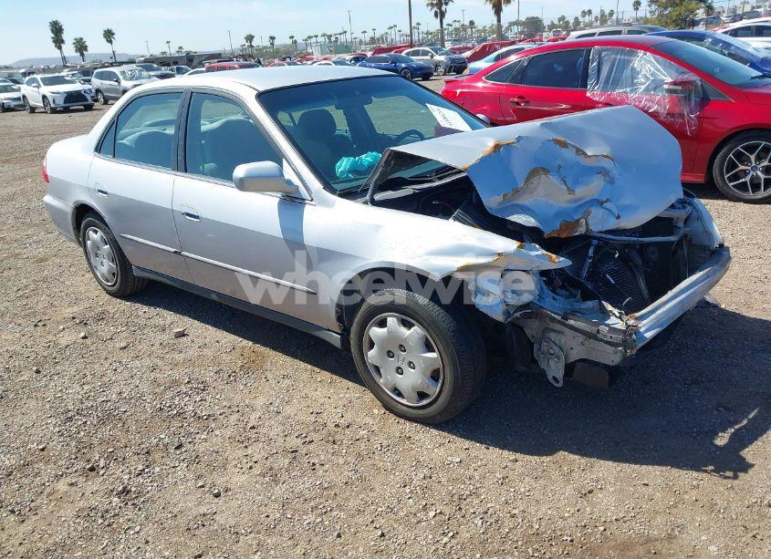 1998 Honda Accord LX (VIN 1HGCG5640WA079559) main photo