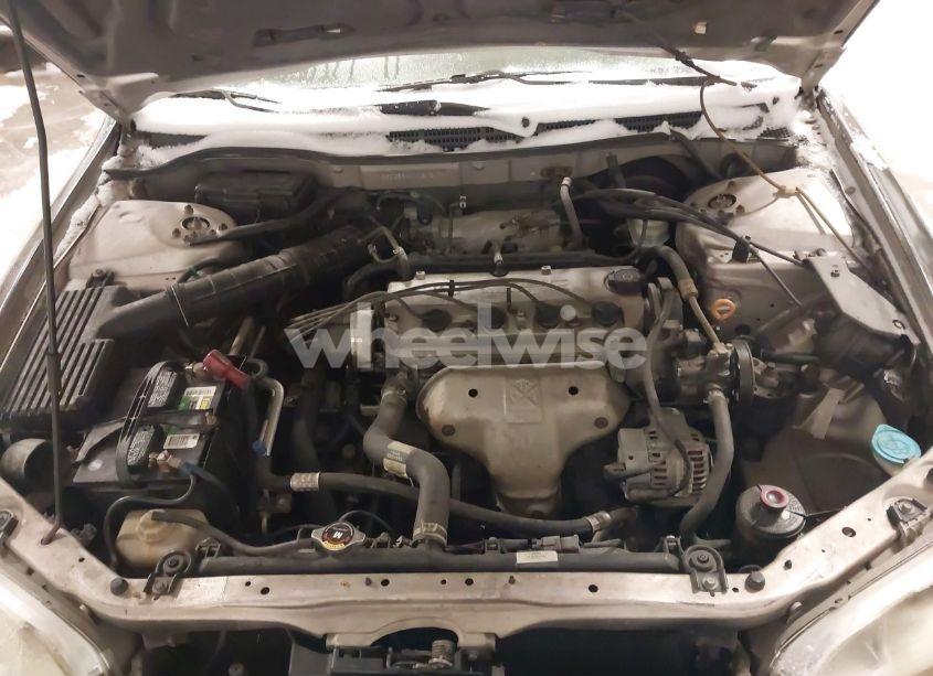 Photo 10 of 1998 Honda Accord LX (VIN 1HGCG5640WA212174)