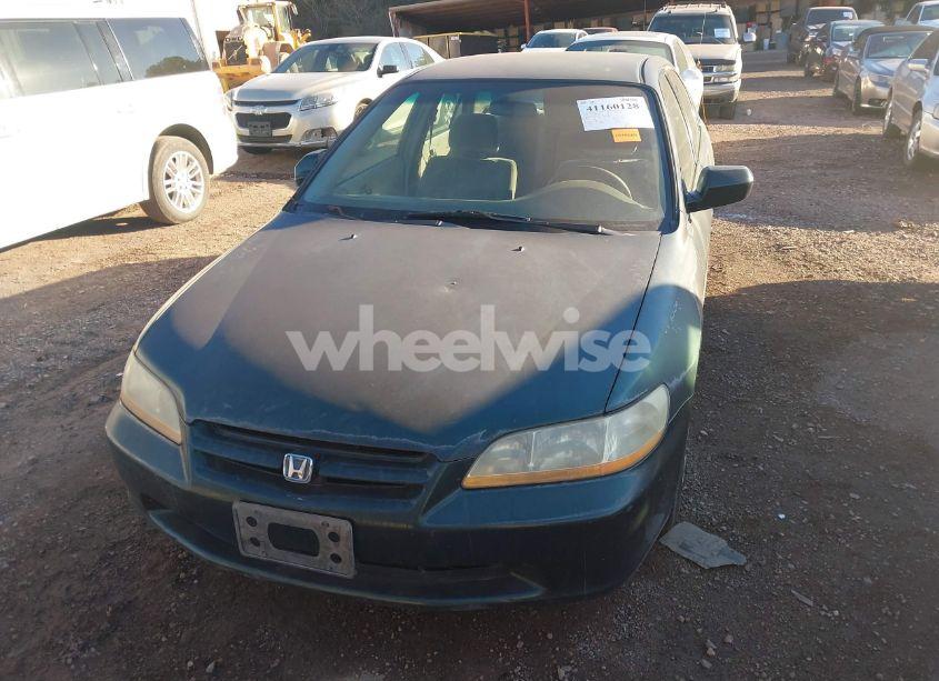 Photo 6 of 1999 Honda Accord LX (VIN 1HGCG5640XA105787)