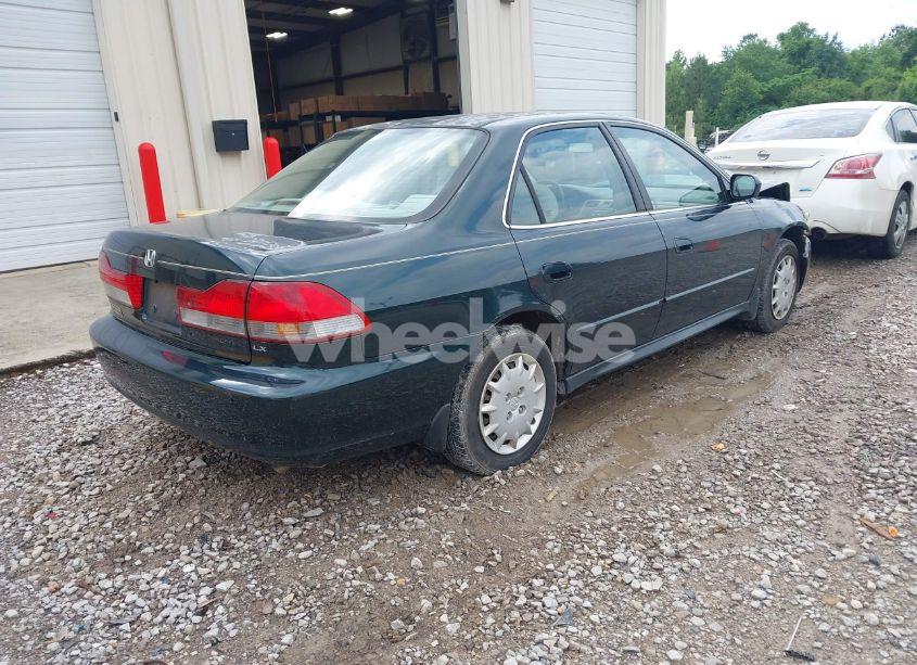 Photo 4 of 2001 Honda Accord 2.3 LX (VIN 1HGCG56411A067039)