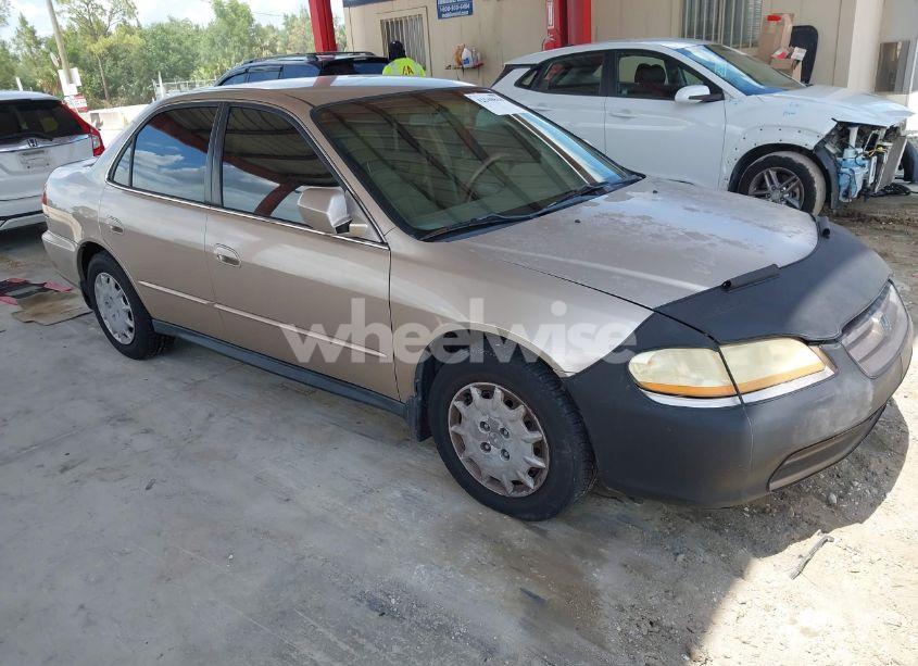 2001 Honda Accord 2.3 LX (VIN 1HGCG56411A137381) main photo