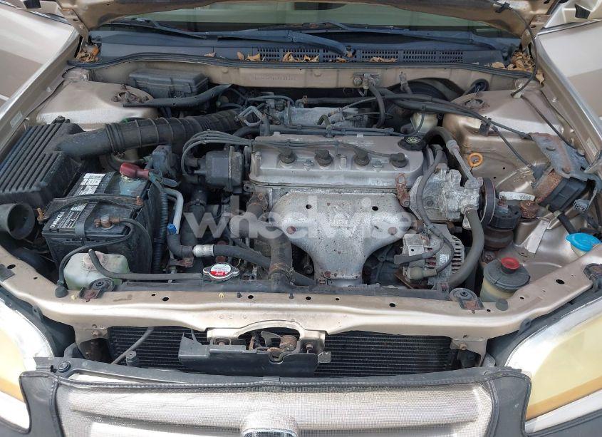 Photo 10 of 2001 Honda Accord 2.3 LX (VIN 1HGCG56411A137381)