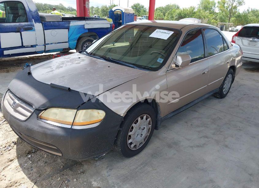 Photo 2 of 2001 Honda Accord 2.3 LX (VIN 1HGCG56411A137381)