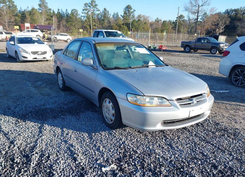 1998 Honda Accord LX (VIN 1HGCG5641WA021041) main photo